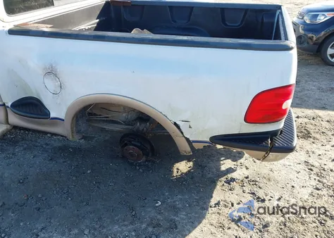 1998 Ford F-150 Lariat/Xl/Xlt from USA, damaged, VIN 1FTRX07L0WKA87236